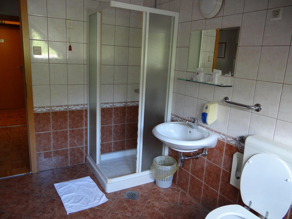Rooms Hochkraut Целие Стая снимка